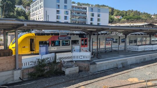 Seit Jahren ist der Mittelbahnsteig am Betzdorfer Bahnhof eine Großbaustelle.