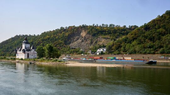 Niedrigwasser am Rhein Niedrigwasser am Rhein
