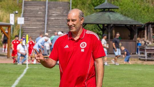 Marco Reich ist nicht mehr Trainer des SC Idar-Oberstein. Nach der Niederlage in Baumholder hat er seinen Rücktritt erklärt.