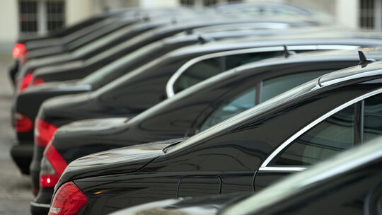 Als Dienstwagen der rheinland-pfälzischen Minister kommen größtenteils Modelle aus dem Luxussegment von Audi und BMW zum Einsatz Als Dienstwagen der rheinland-pfälzischen Minister kommen größtenteils Modelle aus dem Luxussegment von Audi und BMW zum Einsatz