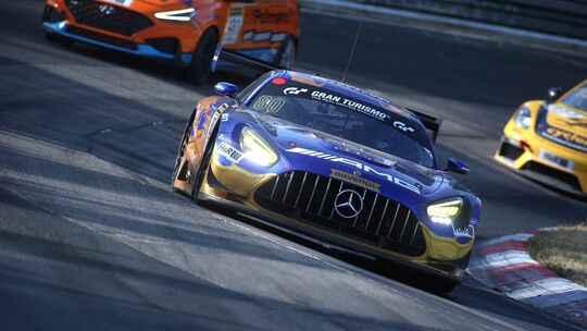 Der Brachbacher Luca Stolz holte zusammen mit dem Esten Ralf Aron im Mercedes AMG GT3 mit der Startnummer 80 den Gesamtsieg. Der Brachbacher Luca Stolz holte zusammen mit dem Esten Ralf Aron im Mercedes AMG GT3 mit der Startnummer 80 den Gesamtsieg.