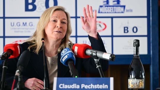 Pressekonferenz Pechstein Pressekonferenz Pechstein