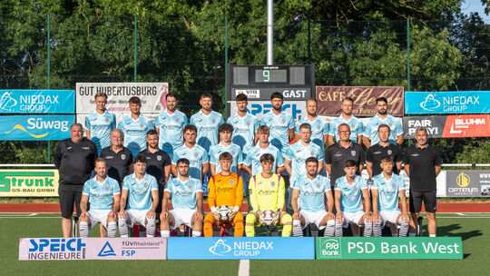 Der VfB Linz 2026/2027 mit (hinten, von links) Luca Stoffels, Manuel Reuschenbach, Niklas Klein, Luca Kirschbaum, Adis Siljkovic