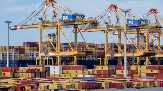 Containerterminal in Bremerhaven