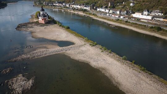 Niedrigwasser am Rhein