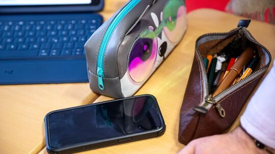 Smartphones an Schulen Smartphones an Schulen