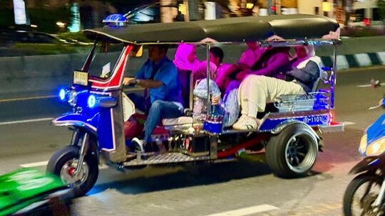 Tuk-Tuk in Bangkok Tuk-Tuk in Bangkok