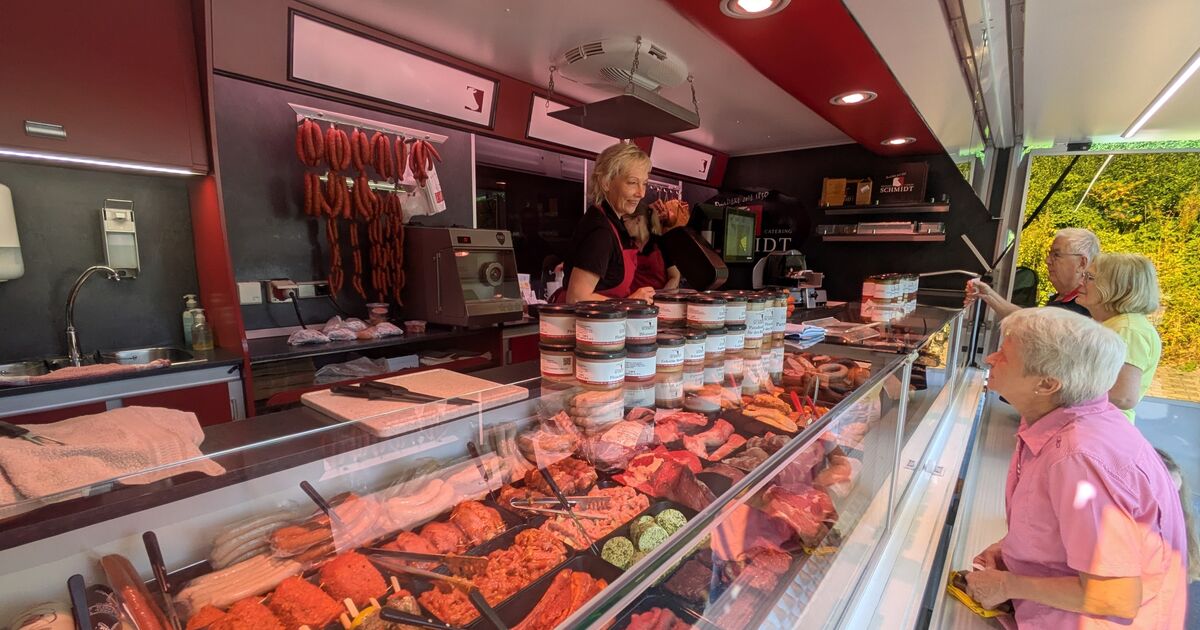 Fleisch und Wurst: Kunden freuen sich auf den Metzgerwagen in Betzdorf
