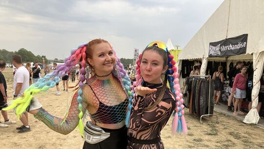 Die Campingplätze bei Nature One 2026 sind seit Mittwoch geöffnet. Seit Donnerstag wird dort ununterbrochen gefeiert.