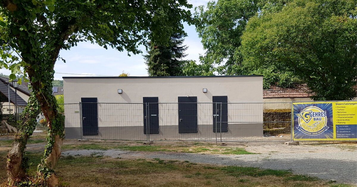 Im Meisenheimer Stadtpark: Neue Sanitäranlage nimmt Form an