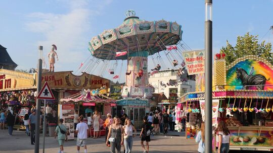 Im August startet wieder die Säubrennerkirmes. Doch welche Fahrgeschäfte und Programmpunkte sind dieses Jahr neu?