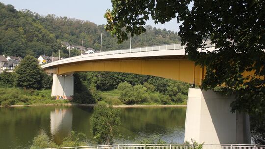 Damit die Moselgoldbrücke in Kobern-Gondorf langfristig erhalten bleibt, sollen Verstärkungsmaßnahmen stattfinden.