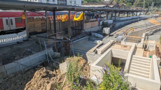 Die Arbeiten an der Unterführung am Bahnhof Betzdorf sind weit vorangeschritten. Abgeschlossen werden sie dieses Jahr allerdings