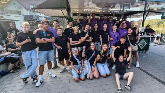 Die St. Georg Pfadfinder organisieren mit viel Freude und Engagement die Party zu Rhein in Flammen in Rhens. Die St. Georg Pfadfinder organisieren mit viel Freude und Engagement die Party zu Rhein in Flammen in Rhens.