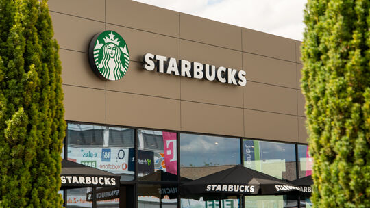 Die Starbucks-Filiale im Gewerbepark Mülheim-Kärlich.