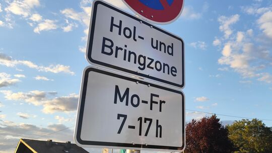 Unter anderem mit der neuen Hol- und Bringzone soll die Verkehrssituation am Schulzentrum in Katzenelnbogen verbessert werden.