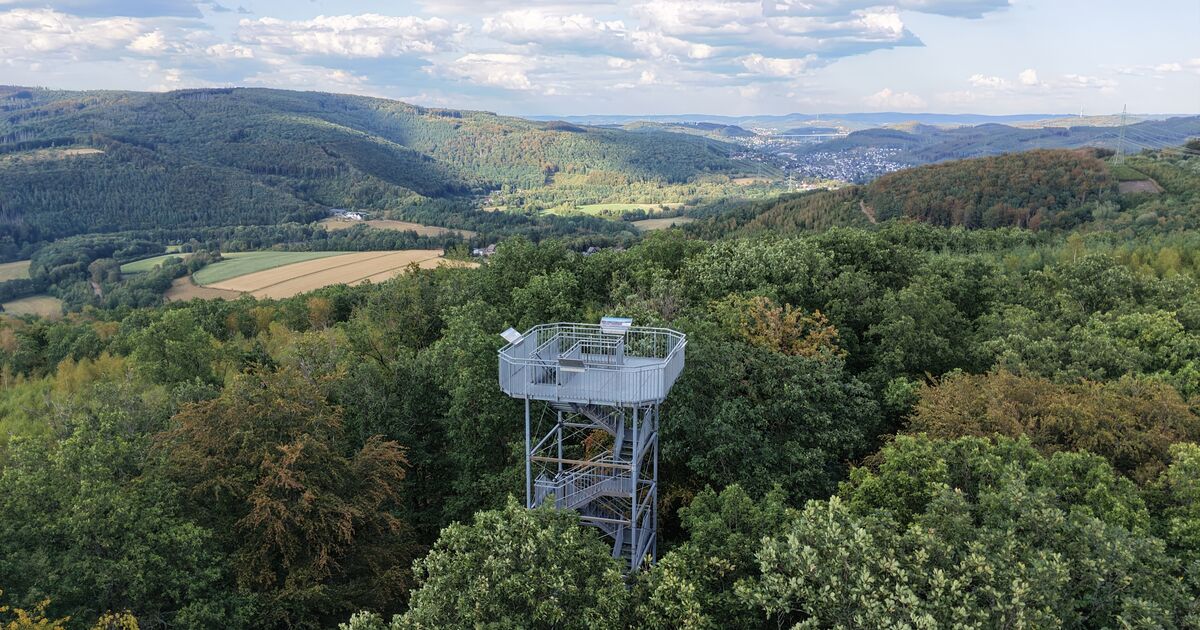 Himmelsereignis in Kirchen: Was Sonnenfinsternis-Fans am Ottoturm beachten ...