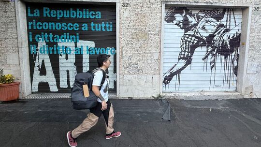 Geschlossene Rollläden in Italien Geschlossene Rollläden in Italien