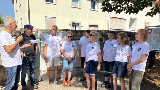 Wander AG-Sprecher Andrew Leuchtmann (links) mit einem Teil des Teams, das viel Arbeit in die Planung der Sandhasen-Aktivtour ge
