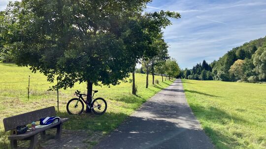 Statt priorisiert den Bau des neuen Radwegs zwischen Emmelshausen und Kastellaun zu unterstützen, schlug die FDP-Fraktion in ein
