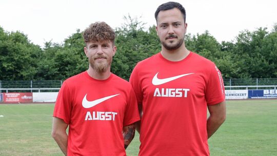 Patrick Birkner und sein Co-Trainer Luca Haas können zufrieden sein mit dem Auftakt in der Bezirksliga Mitte. Beide sehen aber a