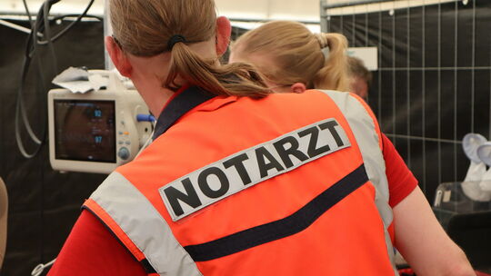 Die FDP-Kreistagsfraktion fordert von Landrat Boch einen Sachstandsbericht zur Notarztversorgung im Rhein-Hunsrück-Kreis.