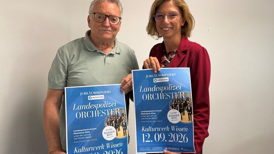 Dieter Lichtenthäler und Sabine Bätzing-Lichtenthäler werben für das Jubiläumskonzert des Landespolizeiorchesters am 12. Septemb