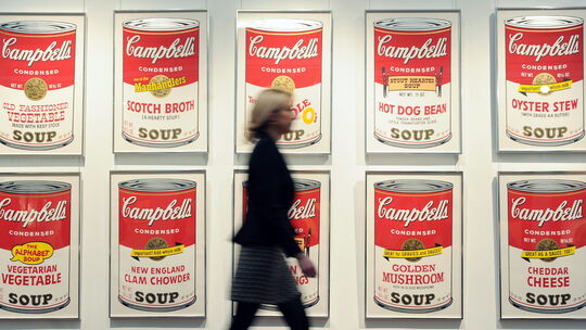 Vom Supermarkt ins Museum: Andy Warhol erhob unter anderen mit seinen „Campbell’s Soup“-Arbeiten das Alltägliche zum Gegenstand