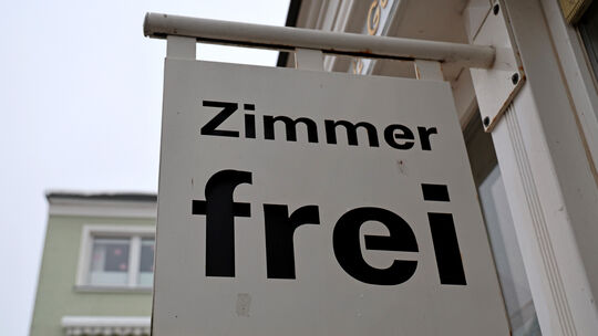 Ob die Zimmer künftig frei bleiben, wenn es zum Gästebeitrag kommt? Fabian Frenzel glaubt das nicht.