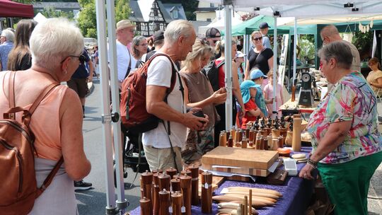 Das Angebot des Handwerkermarktes in Grenzau war reichhaltig – darunter auch allerhand für den täglichen Gebrauch im Haushalt.