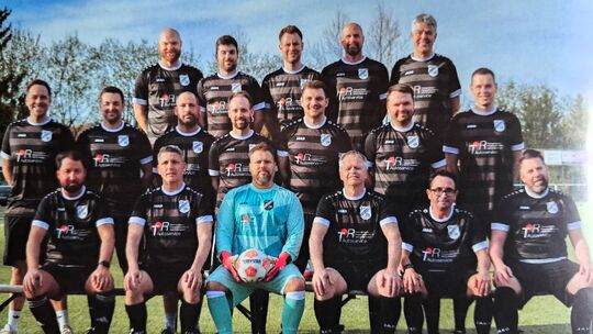 Die Oldies des SV Rengsdorf empfangen die Alt-Internationale des 1. FC Köln.