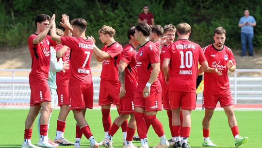 Nächster Anlauf zum ersten Sieg: Bei Cosmos Koblenz waren die Eisbachtaler vor der Partie zwar frohen Mutes, verloren aber 0:2 u Nächster Anlauf zum ersten Sieg: Bei Cosmos Koblenz waren die Eisbachtaler vor der Partie zwar frohen Mutes, verloren aber 0:2 u