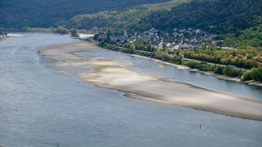 Feuerwehr und Polizei wurden am Mittwochnachmittag, 19. August, alarmiert, weil im Rhein bei Osterspai angeblich eine Person ges