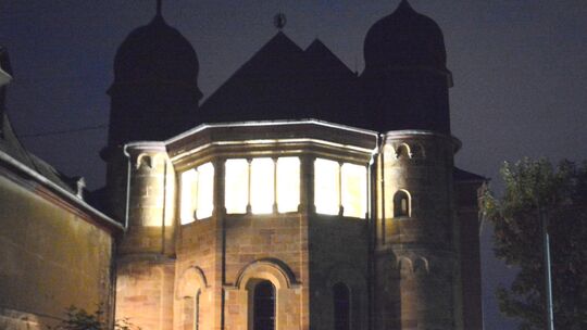 Die ehemalige Stiftskirche von Pfaffen-Schwabenheim ist eine von 21 Kirchen der Pfarrei St. Hildegard, Bingen. Dank ihrer Bedeut