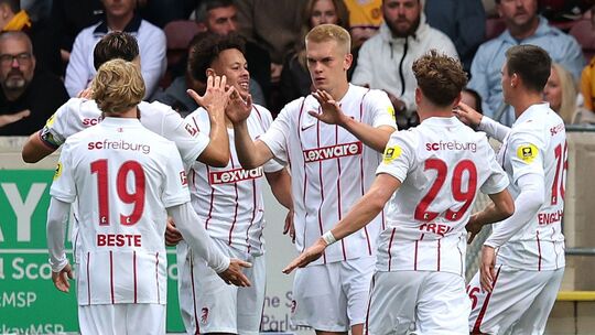 FC Motherwell - SC Freiburg FC Motherwell - SC Freiburg