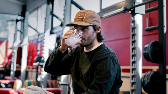 Vor drei Jahren hat Max Wasser sein Start-up für Nahrungsergänzungsmittel in Koblenz gegründet. Wie hat sich sein kleines Untern