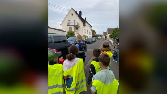 Bild Kontrolle mit Kindern Bild Kontrolle mit Kindern