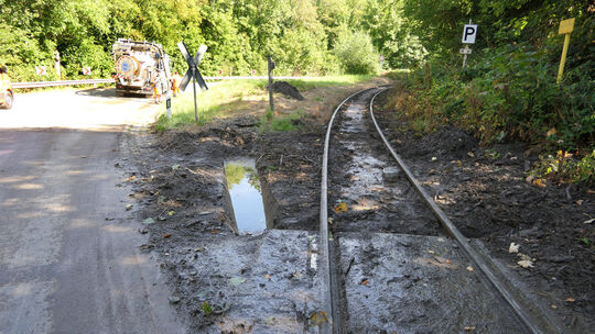 Auch Gleise der Brohltalbahn sind bei dem Unwetter stellenweise unterspült worden. Auch Gleise der Brohltalbahn sind bei dem Unwetter stellenweise unterspült worden.