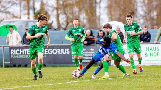 FC Emmelshausen-Karbach gegen FV Engers – das dürfte am Samstag auf dem Quintinsberg wieder eine enge und vielleicht auch impuls FC Emmelshausen-Karbach gegen FV Engers – das dürfte am Samstag auf dem Quintinsberg wieder eine enge und vielleicht auch impuls