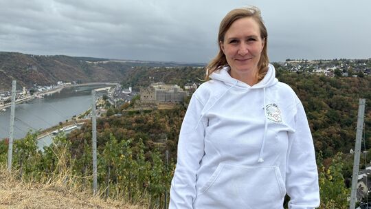 Franziska Lehnard hat sich mit „Hunsrückfan“ selbstständig gemacht und bietet geführte Wanderungen in ihrer Heimat an. Franziska Lehnard hat sich mit „Hunsrückfan“ selbstständig gemacht und bietet geführte Wanderungen in ihrer Heimat an.