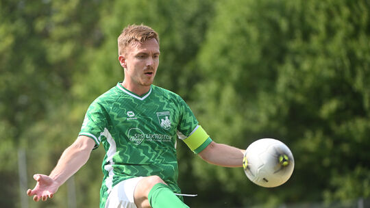 John Marc Schneider, Kapitän des SV Oberzissen, hier beim 2:1 Sieg gegen Neuwied, möchte gegen Binningen die nächsten Punkte hol
