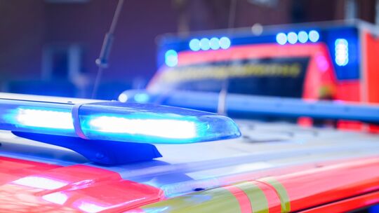 Ein Unfall auf der A3 forderte am Freitagabend Feuerwehr und Rettungskräfte (Symbolbild) Ein Unfall auf der A3 forderte am Freitagabend Feuerwehr und Rettungskräfte (Symbolbild)