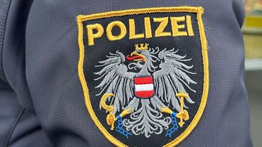 Hamburger Teenager stürzt in Tirol vor Freunden in den Tod Hamburger Teenager stürzt in Tirol vor Freunden in den Tod