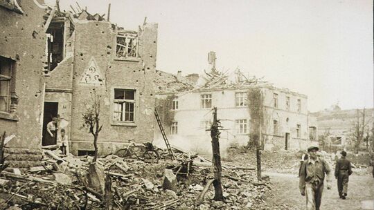 Die Kalvarienberg-Katastrophe in Prüm 1949: Die Ursache der Explosion wurde nie geklärt, die Folgen waren furchtbar. Die Kalvarienberg-Katastrophe in Prüm 1949: Die Ursache der Explosion wurde nie geklärt, die Folgen waren furchtbar.