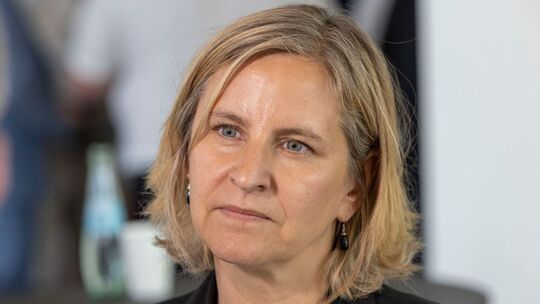 Katrin Eder Katrin Eder