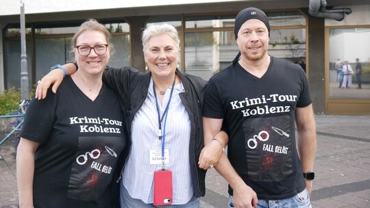 Zusammen mit ihren Kollegen Carola Schreiner (links) und Stefan Schnorr unternimmt Kristina Venus kriminalistische Stadtführunge