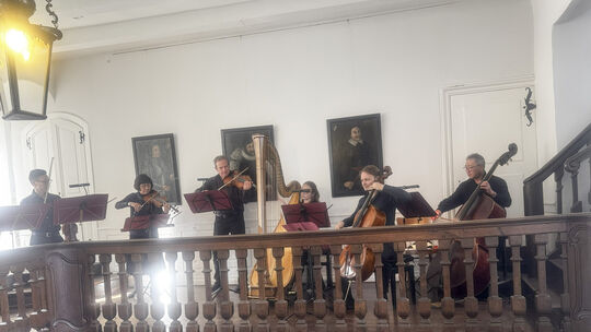 Wegen der kühleren Temperaturen fand das Serenaden-Konzert in den Innenräumen des Schlosses statt