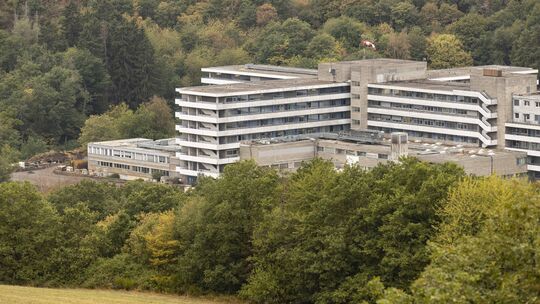 Die Suche nach einem neuen Gesellschafter für das Klinikum Idar-Oberstein hat offiziell begonnen.