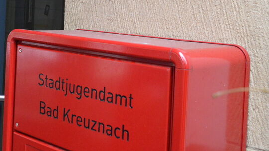 Um die Finanzierung des Stadtjugendamts ist wieder einmal ein Streit zwischen der Stadt und dem Kreis entbrannt.