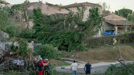 Unwetter in Frankreich - Tornado